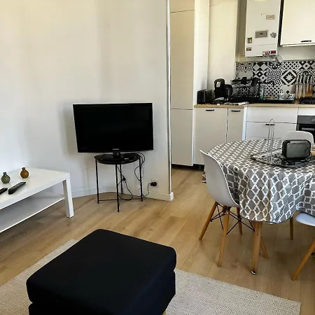 Nouveau Palais Apartment