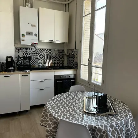 Apartment Nouveau Palais